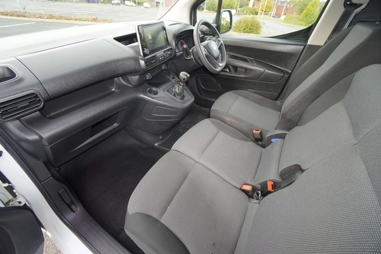 2022 Vauxhall Combo 1.5 Combo 2300 Sportive L2 LWB + 3 Seater + Twin Slider + Top Spec Van Panel ...
