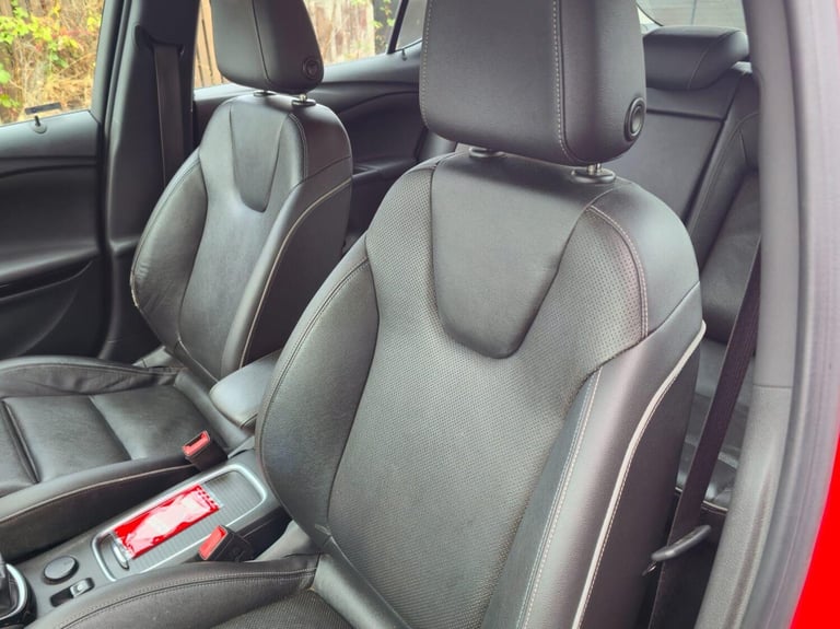  Vauxhall Astra 1.6 CDTi BlueInjection Elite Nav Euro 6 (s/s) 5dr Diesel Manual