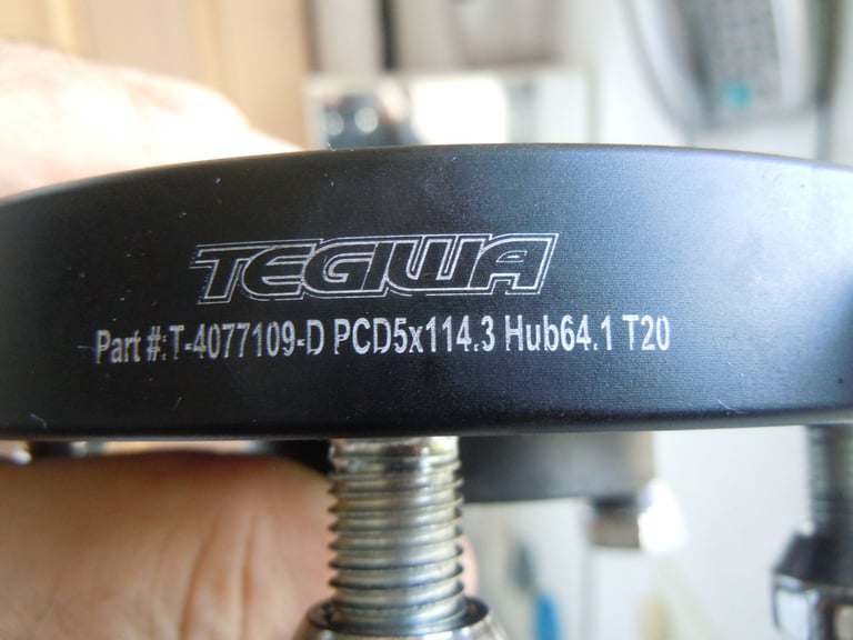 2 X Wheels spacers Tegiwa  PCD 5X114.3 HUB 61.1  20mm