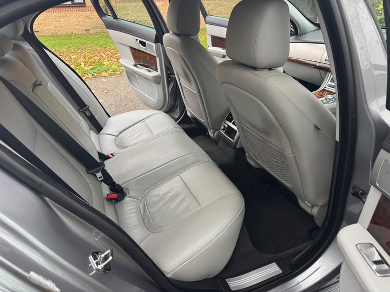 Jaguar xf luxury 2.2d 190