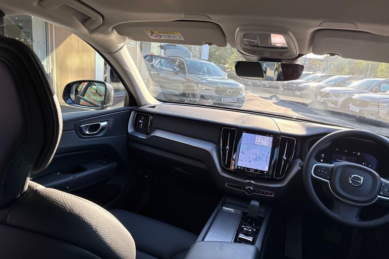 2022 Volvo XC60 2.0 B5 MHEV Core SUV 5dr Petrol Hybrid Auto AWD Euro 6 (s/s) (250 ps) ESTATE Petr...