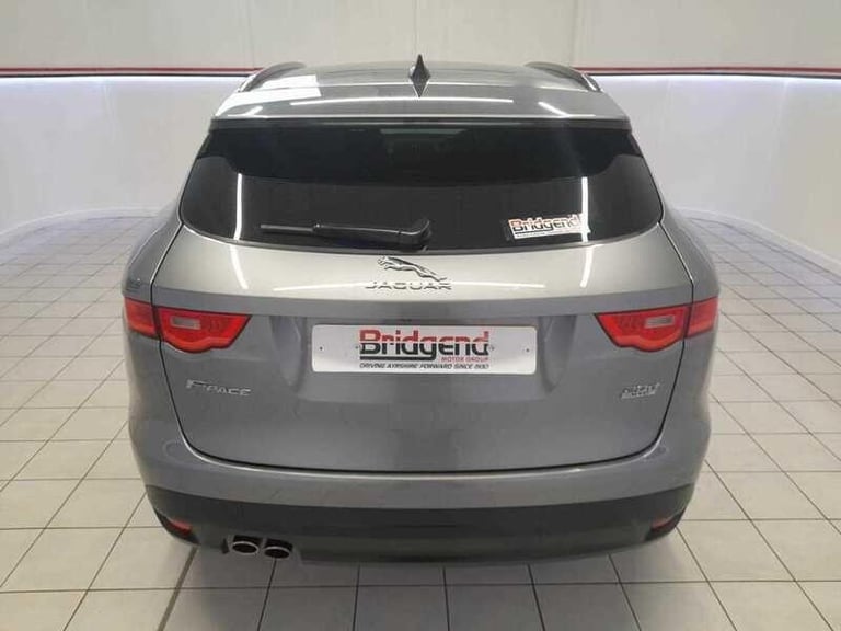 2020 Jaguar F-Pace 2.0 D180 Chequered Flag SUV 5dr ESTATE Diesel Automatic