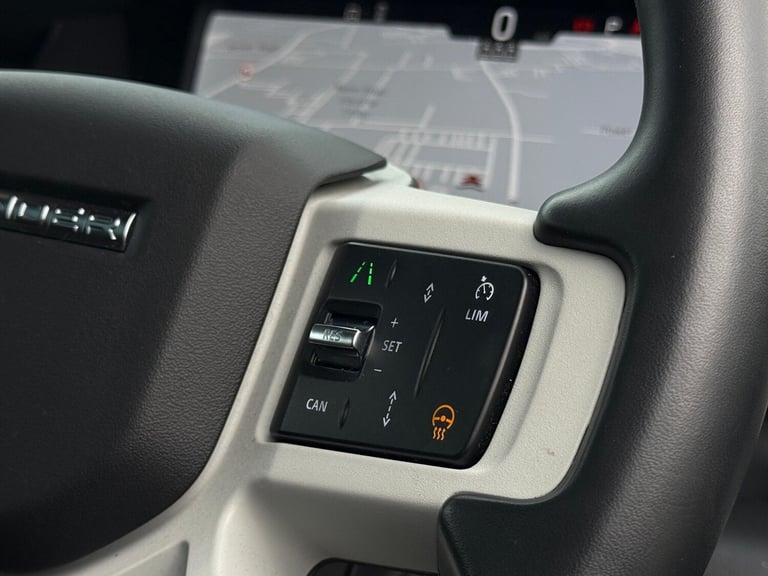 2022 Land Rover Defender 110 3.0 D300 MHEV HSE SUV 5dr Diesel Auto 4WD Euro 6 (s/s) (300 ps) ESTA...