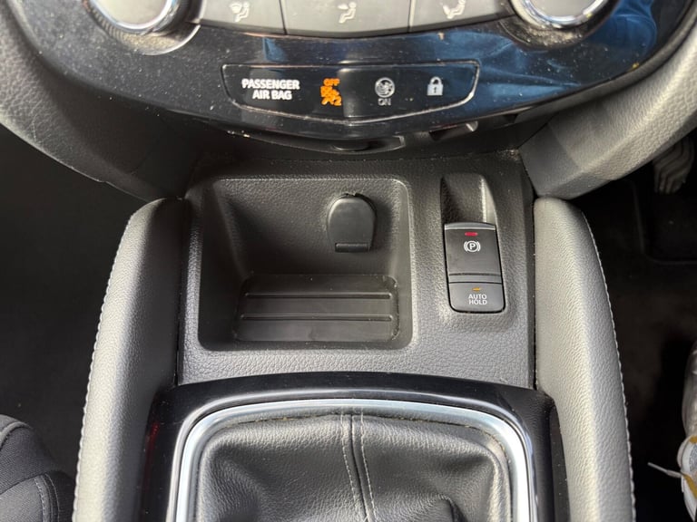 2017 Nissan Qashqai 1.2 DIG-T N-Connecta Euro 6 (s/s) 5dr HATCHBACK Petrol Manual