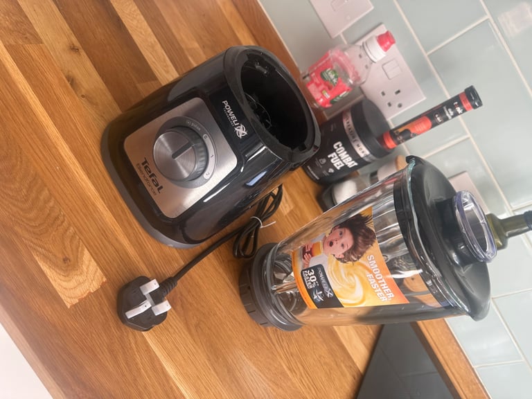 image for BRAND NEW never been used Tefal Blendforce 2 