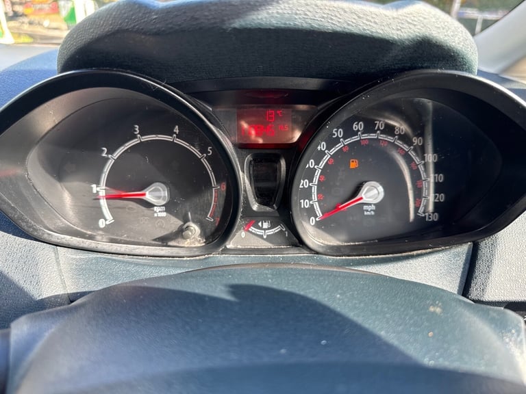 FORD FIESTA 1.3 Edge 2012