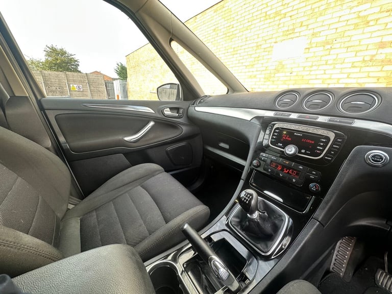 2011 Ford S-Max 2.0 TDCi 140 Titanium 5dr MPV Diesel Manual