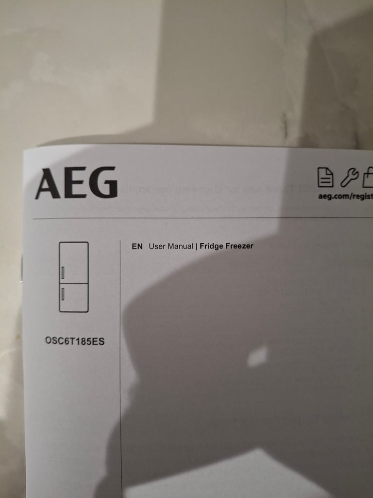 New AEG Integrated Fridge Freezer OSC6T185ES