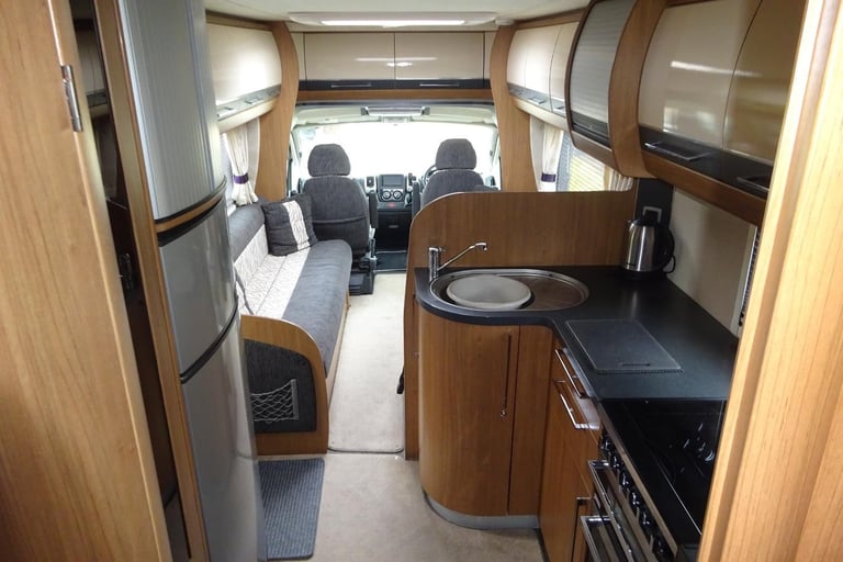 Autotrail Chieftain 2012 4 Berth 4 Belt Fixed Bed Motorhome For Sale