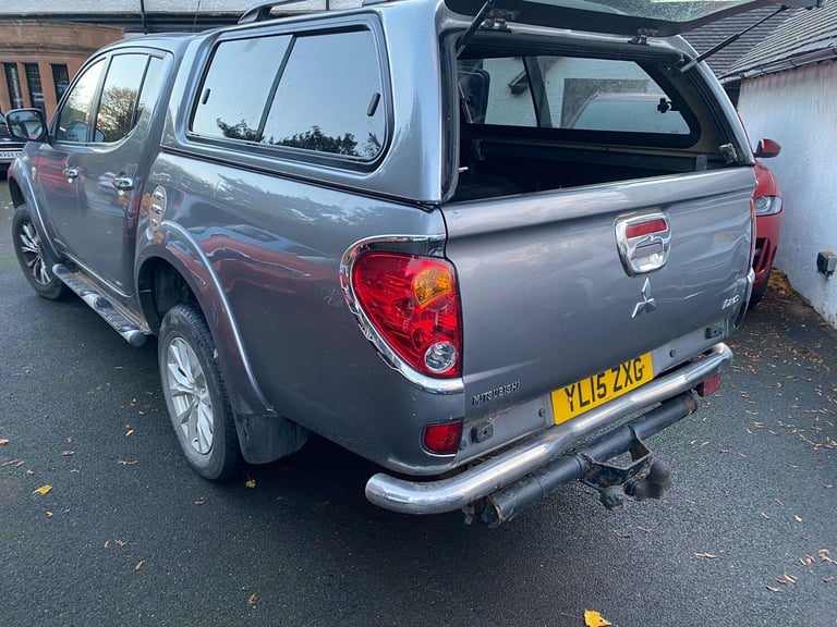 2015 Mitsubishi L200 2.5 DI-D Barbarian Auto 4WD Euro 5 4dr (LB) PICK UP Diesel Automatic