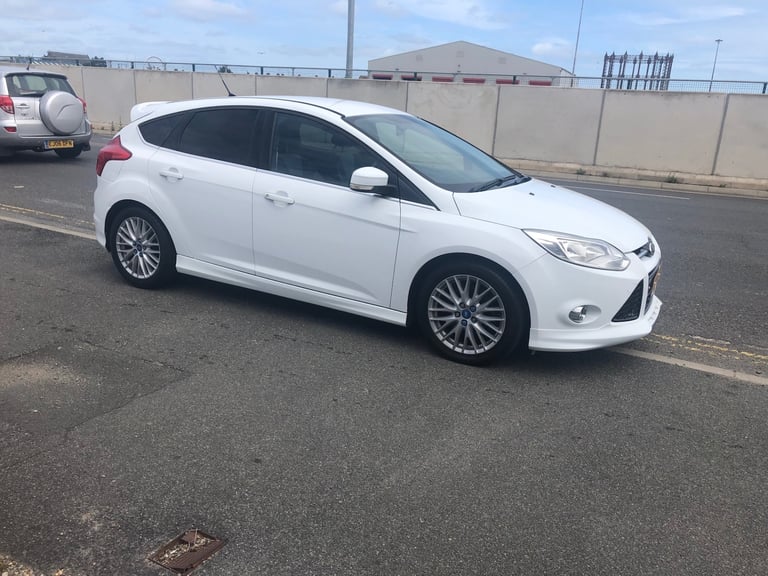 2012 Ford Focus 1.6 182 EcoBoost Zetec S 5dr HATCHBACK Petrol Manual