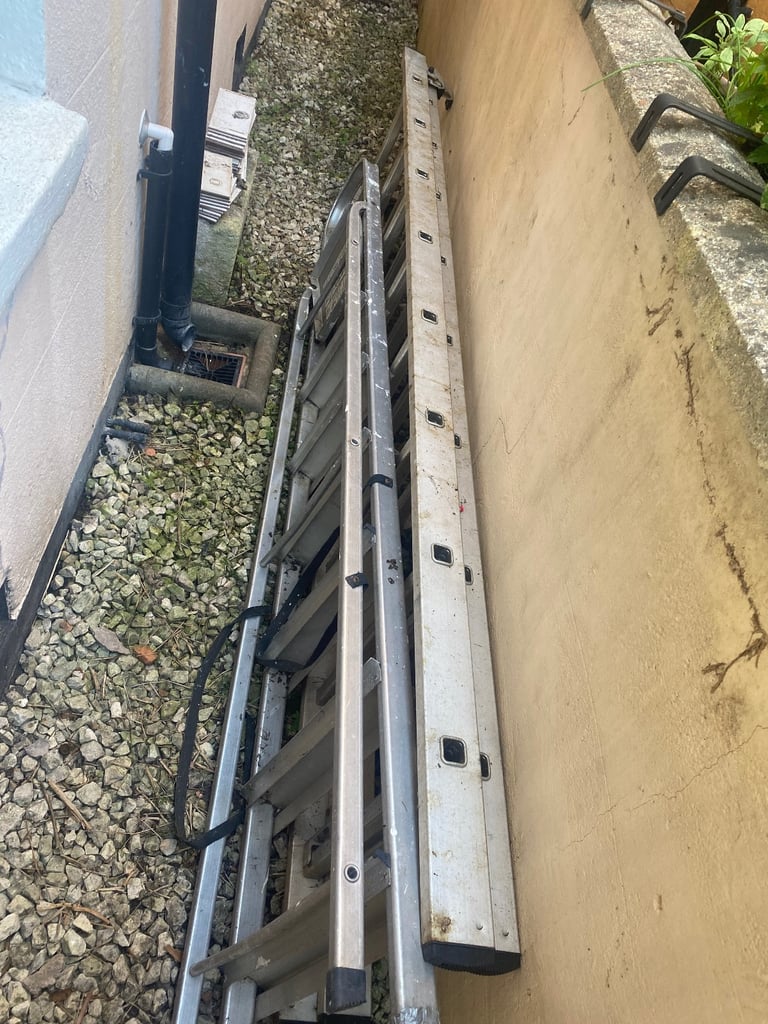 2 Ladders