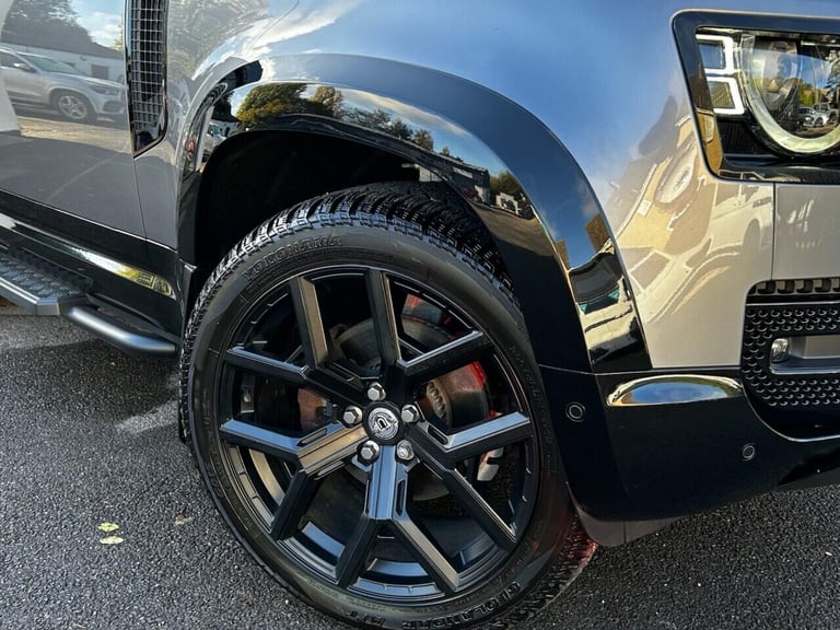 2023 Land Rover Defender 3.0 D250 Hard Top HSE Auto PANEL VAN DIESEL Automatic