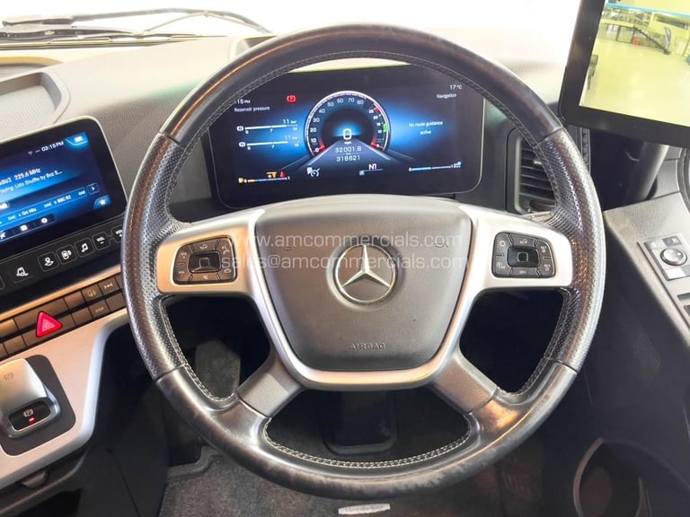 Mercedes-Benz Actros 2548 Gigaspace. 6x2 Midlift, Sliding Fifth Wheel Rear-Mount
