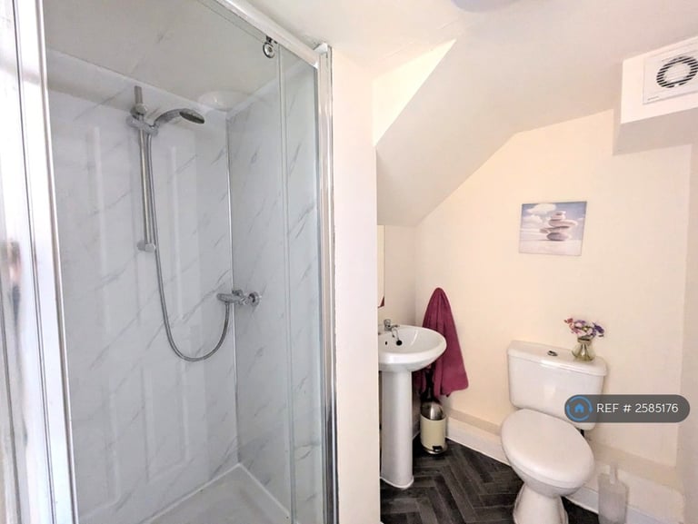 1 bedroom in Queen Street, Dumfries, DG1 (#2585176)