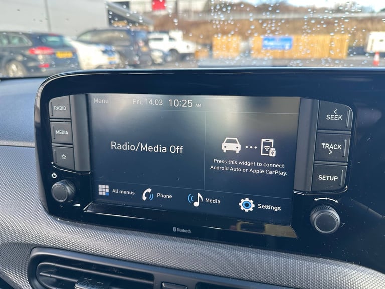 2022 Hyundai i10 1.0 MPi SE Connect 65ps 5dr Hatchback PETROL Manual