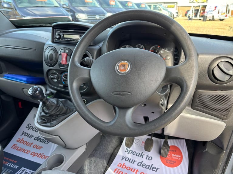 FIAT DOBLO WHEELCHAIR ACCESSIBLE VEHICLE WAV 1.4 Doblo 1.4 Dynamic 2011