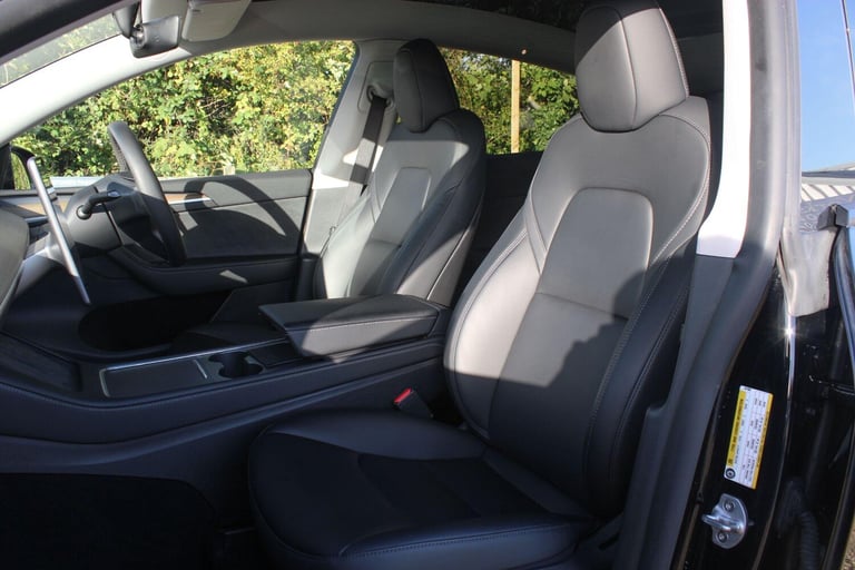 2022 Tesla Model Y (Dual Motor) Long Range Auto 4WDE 5dr MPV Electric Automatic