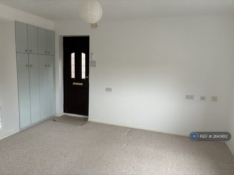 Studio flat in Highwoods, Colchester, CO4 (#2643612)