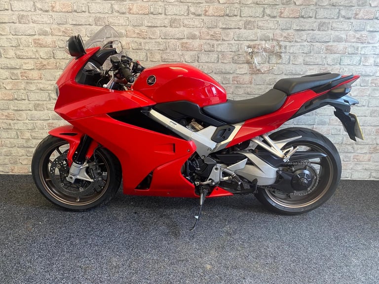 2015 Honda VFR800f - 13k mikes - Stunning condition - ABS 