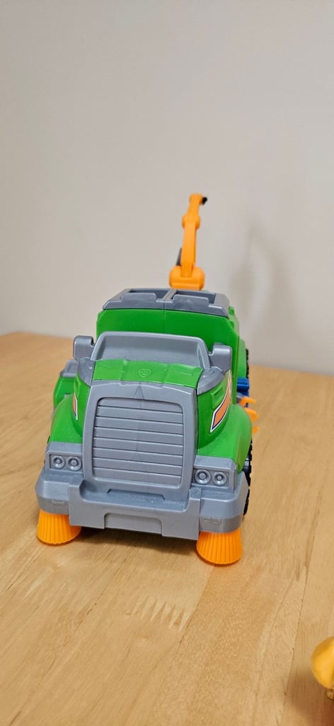 Paw patrol Rocky's deluxe Recycling truck with pups
