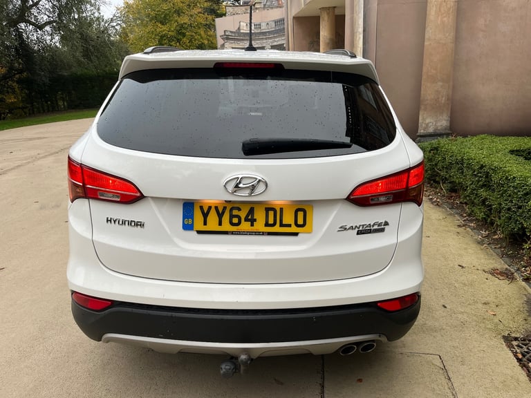 Hyundai, SANTA FE,Auto,tow bar, white, 4WD, FSH, new wheels, MOT & service! No advisory’s, 2014, 4X4