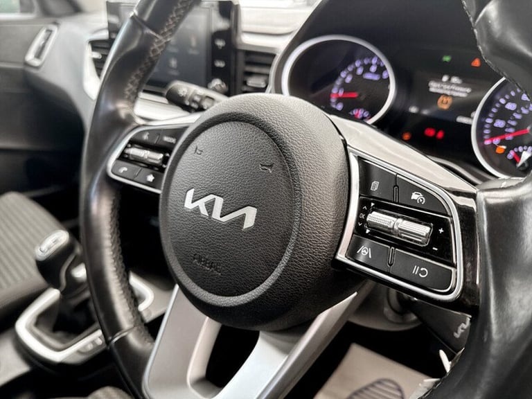 2023 Kia Ceed 1.5T GDi ISG 2 5dr HATCHBACK PETROL Manual