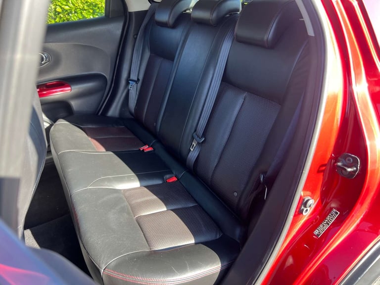 2011 Nissan Juke 1.6 Tekna 5dr CVT HATCHBACK PETROL Automatic