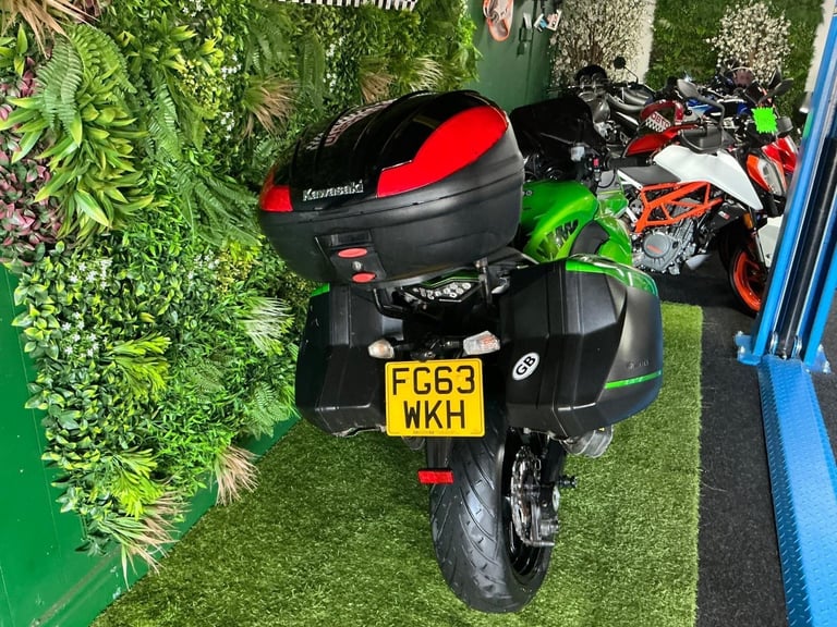 Kawasaki ZX1000sx free delivery 