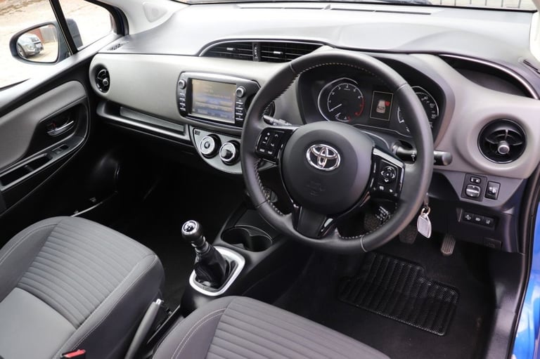 2019 Toyota Yaris 1.5 VVT-i Icon Tech 5dr HATCHBACK PETROL Manual