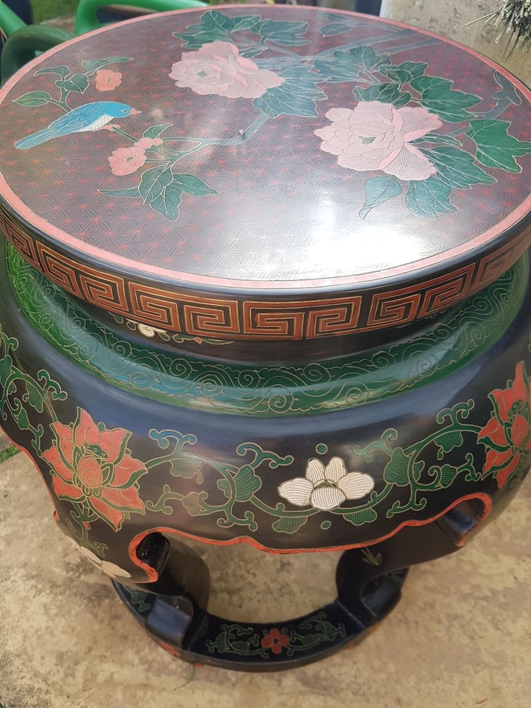 Antique cloisonne garden stall