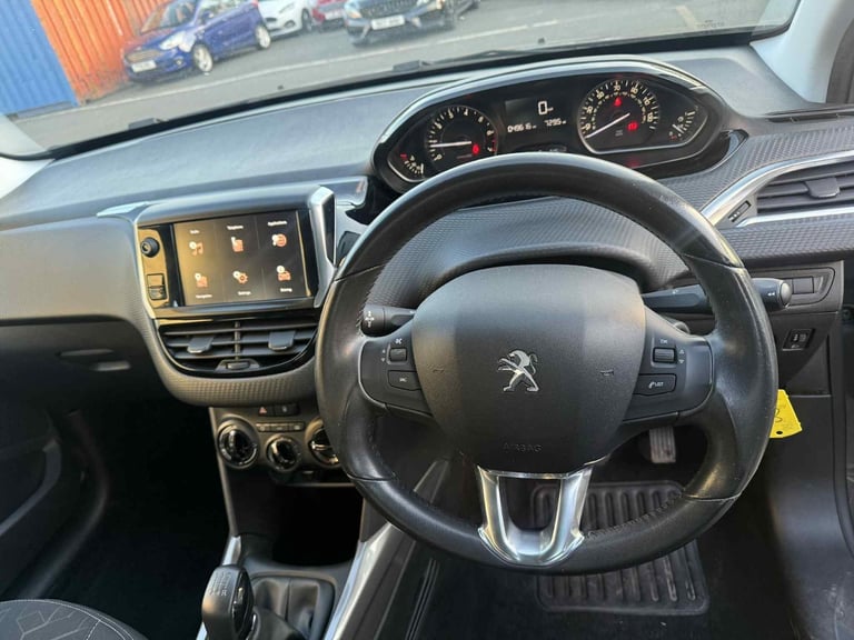 2017 Peugeot 2008 1.2 PureTech Active 5dr HATCHBACK Petrol Manual