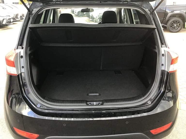 2020 Hyundai Ix20 1.6 Premium Nav Hatchback 5dr Petrol Manual Euro 6 (125 ps) MPV Petrol Manual