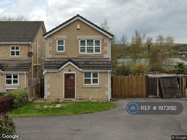 3 bedroom house in Woolley Bridge Road, Hadfield, Glossop, SK13 (3 bed) (#1973192)