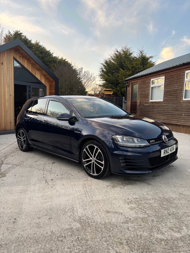 Volkswagen, GOLF, Hatchback, 2015, Manual, 1968 (cc), 5 doors