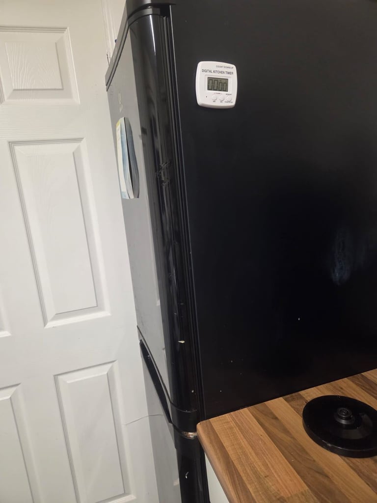 Fridge and freezer 