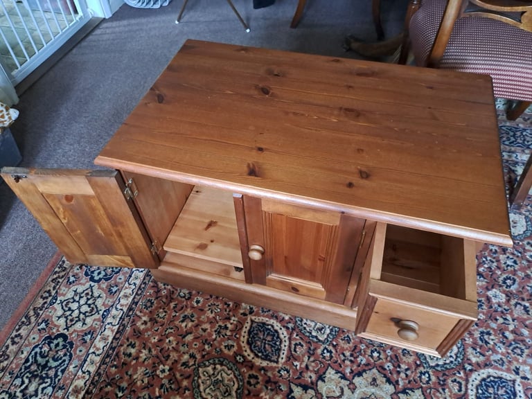 Pine TV Cabinet 