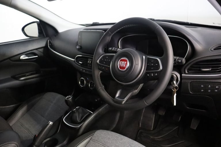 2021 Fiat Tipo 1.0 Cross 5dr (SAT NAV, REV CAMERA, BLUETOOTH) Hatchback Petrol Manual