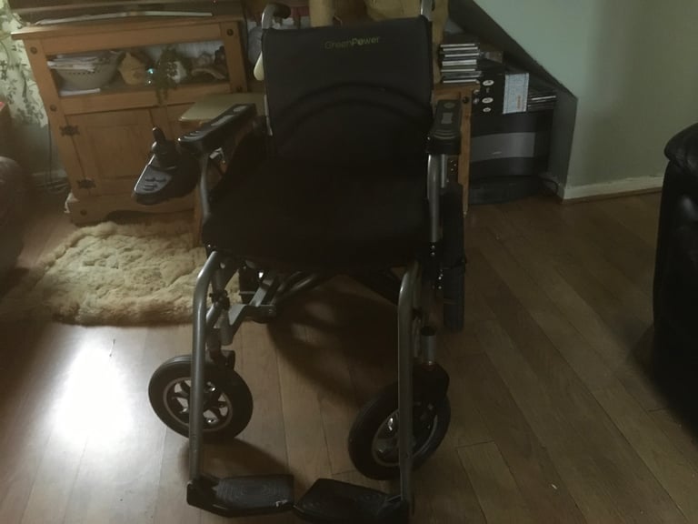 Electric wheelchair