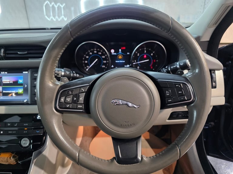 2017 Jaguar XF PRESTIGE Saloon Diesel Automatic