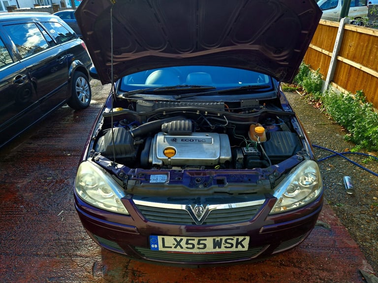 AUTO VAUXHALL CORSA 1.4 ULEZ FREE DRIVES GREAT 