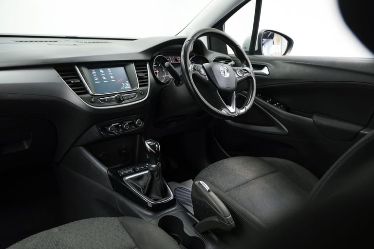 2018 Vauxhall Crossland X 1.6 Turbo D ecoTec SE 5dr [Start Stop] HATCHBACK DIESEL Manual
