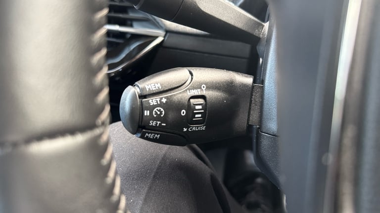 2023 Peugeot 208 1.2 PureTech 100 Allure Premium + 5dr Petrol Hatchback Hatchback Petrol Manual