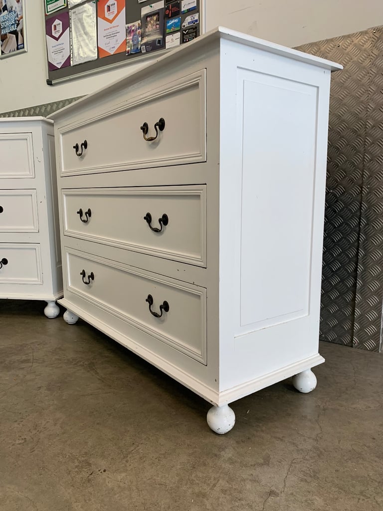Oka Freestanding White Chest Of Drawers ( Pair )