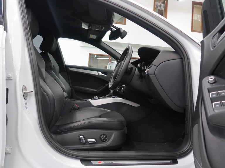2013 Audi A4 Avant 2.0 TFSI S line Estate 5dr Multitronic ESTATE Petrol Automatic