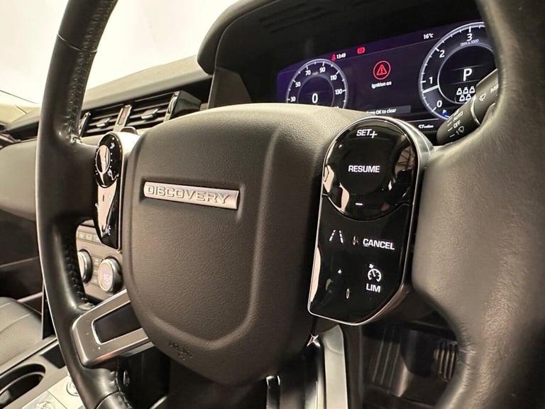 2020 Land Rover Discovery 3.0 SD V6 SE SUV 5dr Diesel Auto 4WD Euro 6 (s/s) (306 ps) ESTATE Diese...