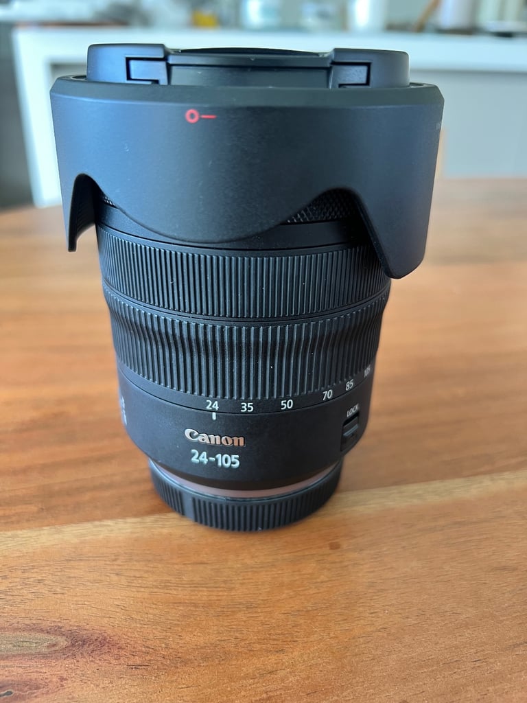 Canon EOS R5 + RF 24-105mm f/4L IS USM Kit – Mint Condition, Low Shutter Count, Boxed