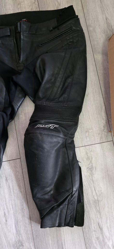 RST MOTORBIKE LEATHER TROUSERS 
