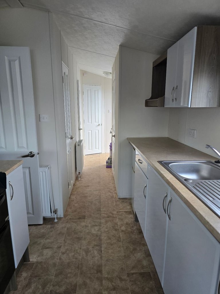 Delta Bromley Deluxe 39x12 4 Bedrooms For Sale OFFSITE