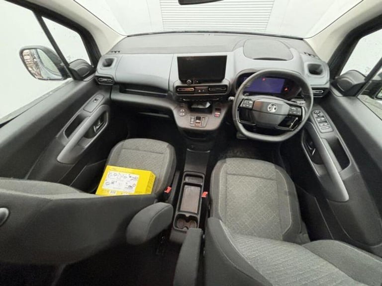 2024 Vauxhall Combo Life 100kW Ultimate 50kWh 5dr Auto MPV ELECTRIC Automatic